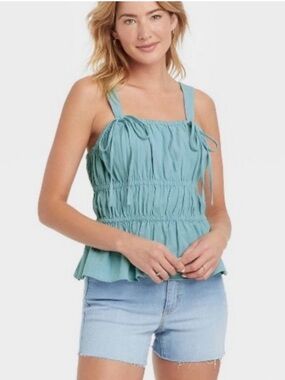 Universal Thread Halter Top